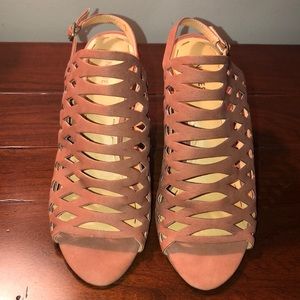 Lattice Nine West heel